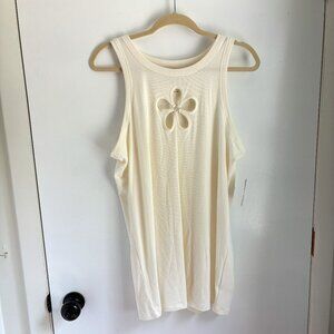 Torrid Flower O-Ring Rib Tank | Size: 3X | Color: Ivory